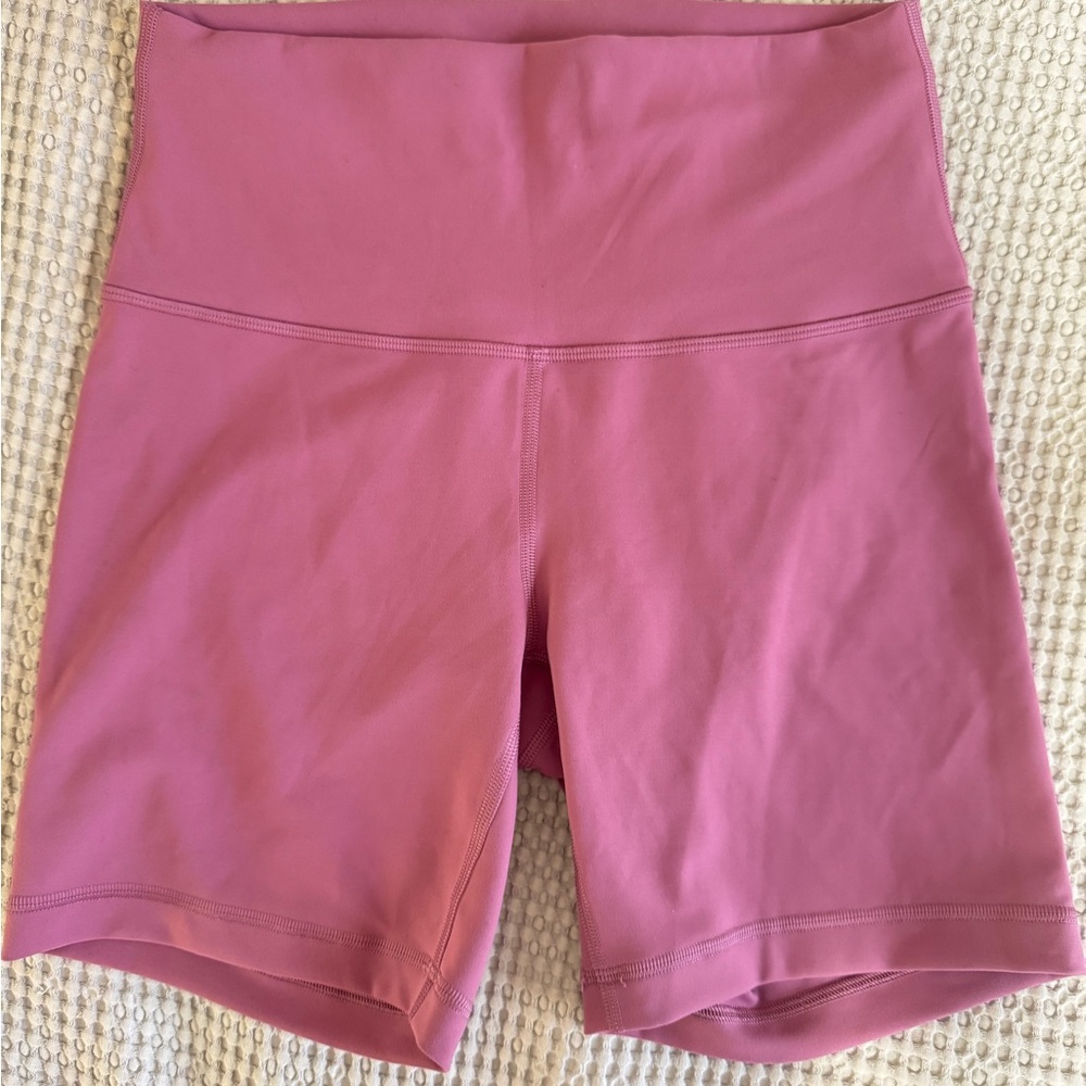Pink lulu wunder train 6 inch shorts